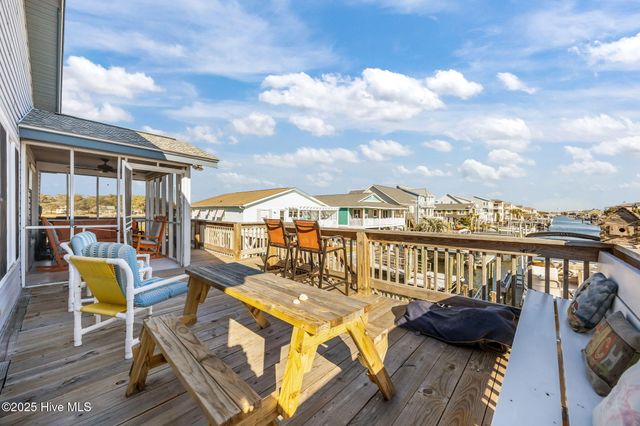 142 Greensboro Street, Supply, NC 28462