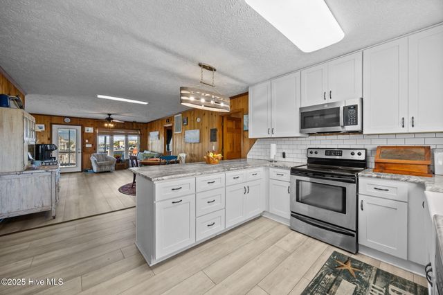 142 Greensboro Street, Supply, NC 28462