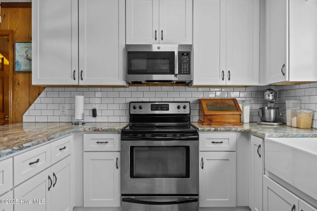 142 Greensboro Street, Supply, NC 28462