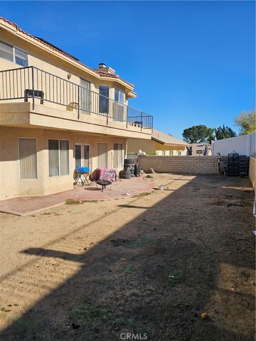18141 Country Glen Lane, Victorville, CA 92395