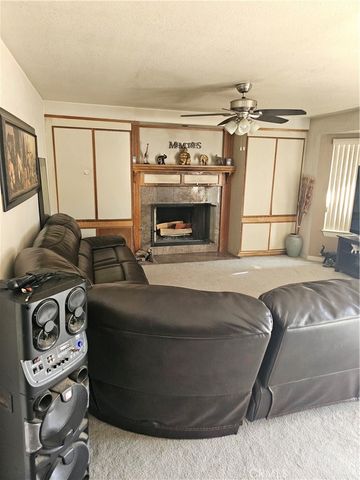 18141 Country Glen Lane, Victorville, CA 92395