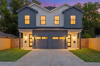 4117 Kewanee Street A/B, Houston, TX 77051