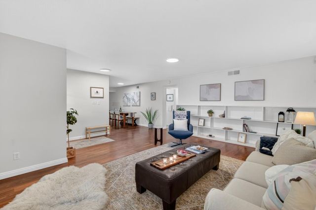 8790 Winding Way, Fair Oaks, CA 95628