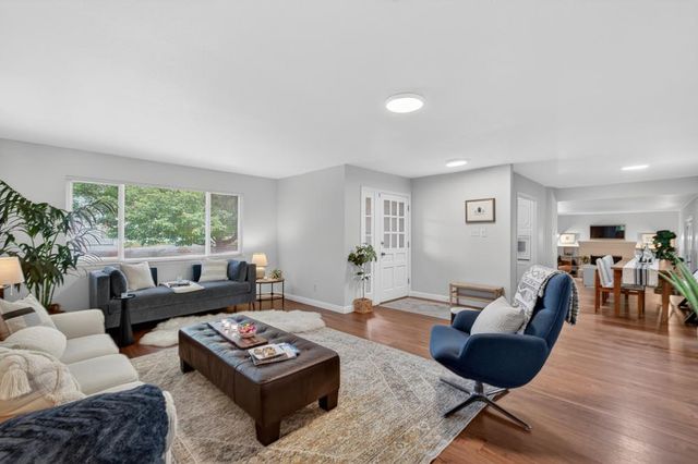 8790 Winding Way, Fair Oaks, CA 95628