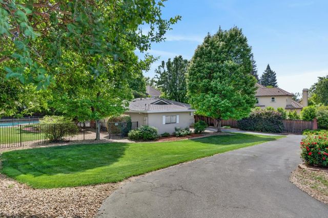 8790 Winding Way, Fair Oaks, CA 95628