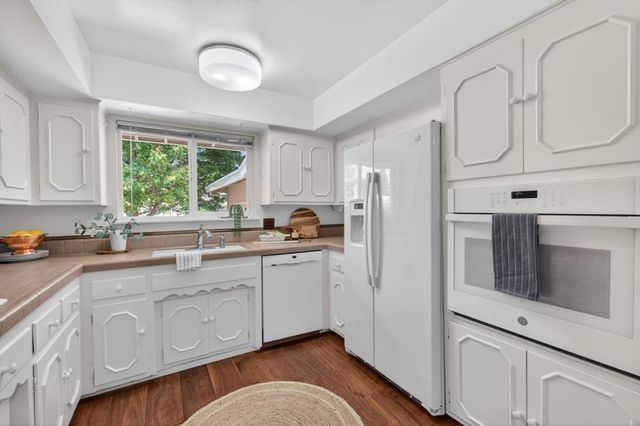 8790 Winding Way, Fair Oaks, CA 95628