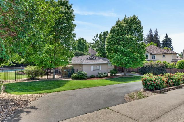 8790 Winding Way, Fair Oaks, CA 95628