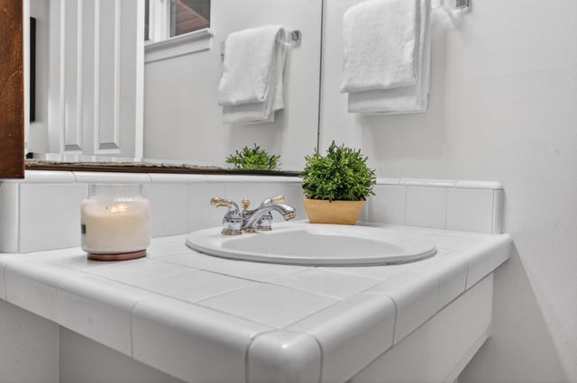 8790 Winding Way, Fair Oaks, CA 95628