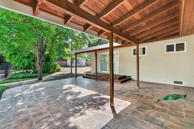 8790 Winding Way, Fair Oaks, CA 95628