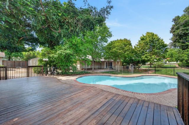 8790 Winding Way, Fair Oaks, CA 95628