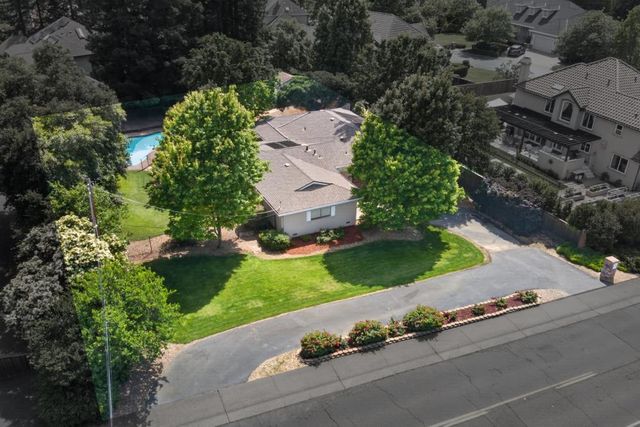 8790 Winding Way, Fair Oaks, CA 95628