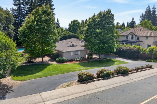 8790 Winding Way, Fair Oaks, CA 95628