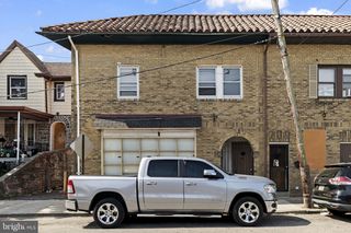 392 AVON RD, Upper Darby, PA 19082