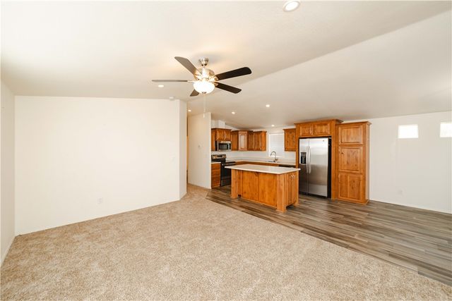 2001 N Gold Road, Kingman, AZ 86401