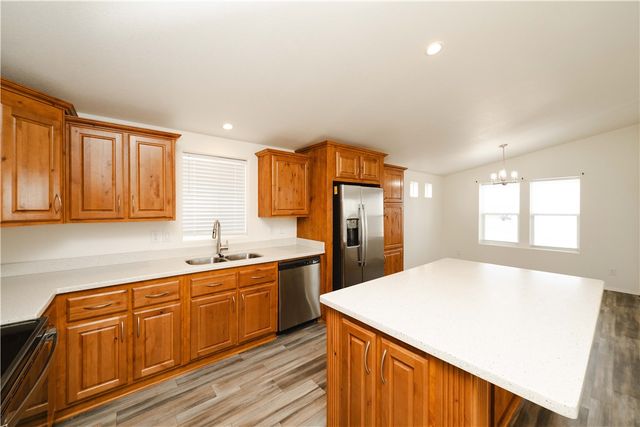 2001 N Gold Road, Kingman, AZ 86401