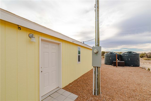 2001 N Gold Road, Kingman, AZ 86401