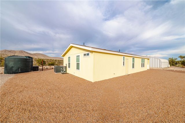 2001 N Gold Road, Kingman, AZ 86401