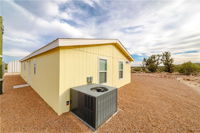 2001 N Gold Road, Kingman, AZ 86401