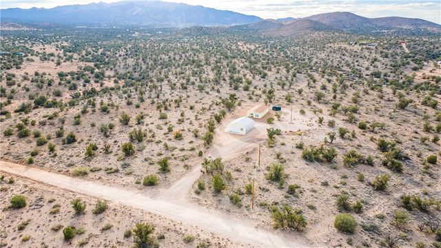 2001 N Gold Road, Kingman, AZ 86401