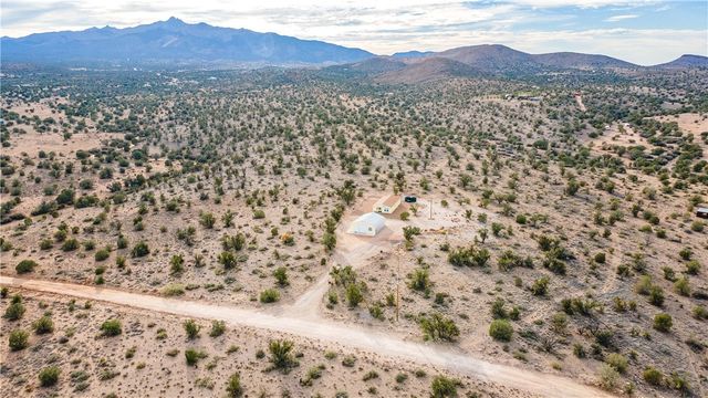 2001 N Gold Road, Kingman, AZ 86401