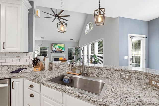 12609 Kemerton Lane, Huntersville, NC 28078