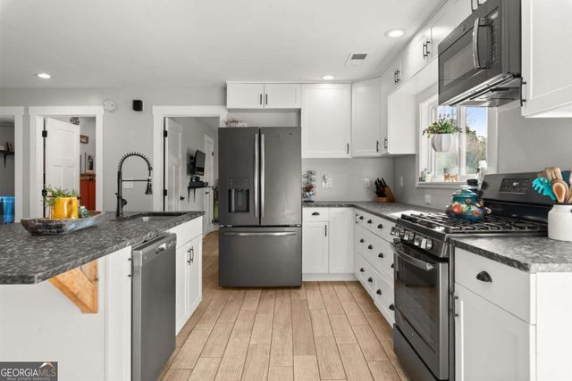 38 Hightower Road, Talking Rock, GA 30175