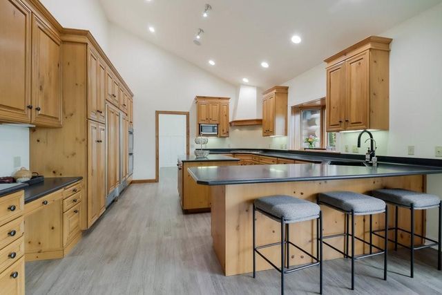 S10655 County Road D, Eau Claire, WI 54701