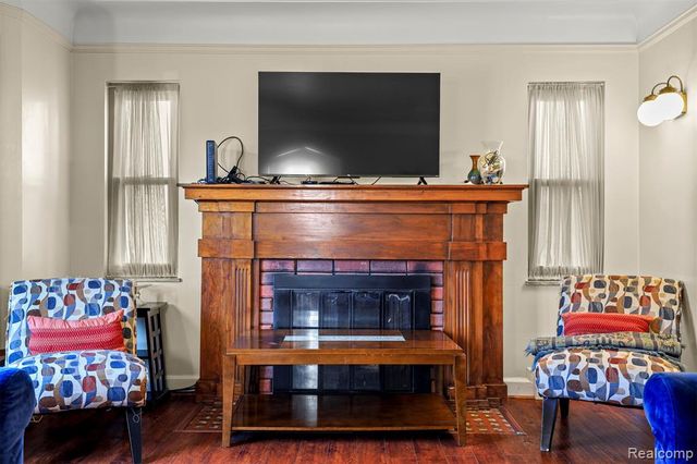 5910 Kendal Street, Dearborn, MI 48126