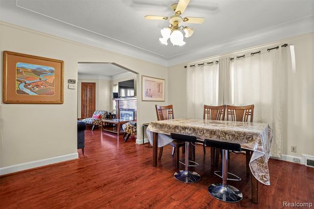 5910 Kendal Street, Dearborn, MI 48126