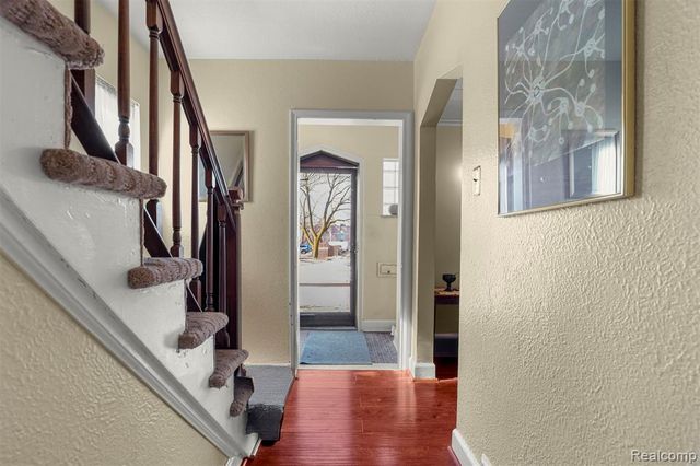 5910 Kendal Street, Dearborn, MI 48126