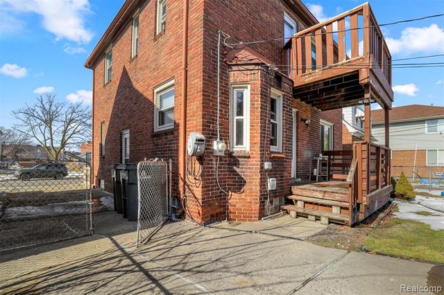 5910 Kendal Street, Dearborn, MI 48126