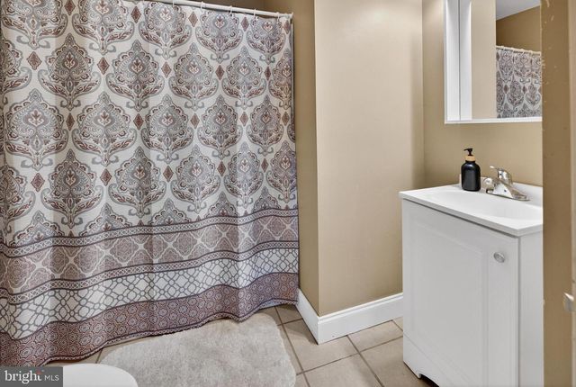 57 RED OAK DR, Tabernacle, NJ 08088