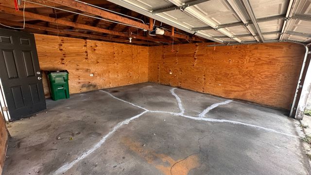 2036 S 15th Avenue, Broadview, IL 60155