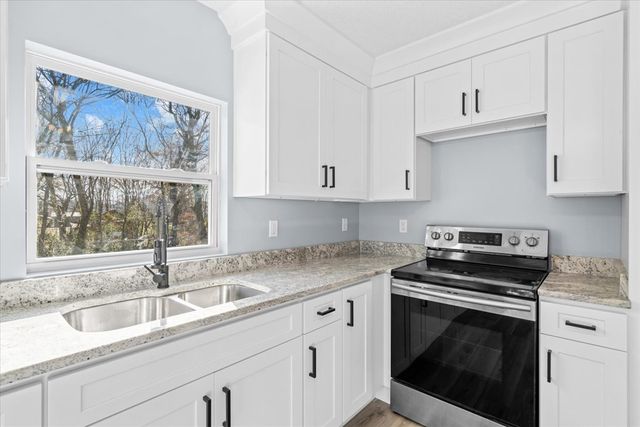 408 Regal Drive, Tunnel Hill, GA 30755