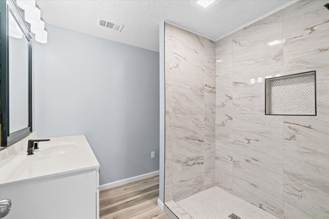 408 Regal Drive, Tunnel Hill, GA 30755