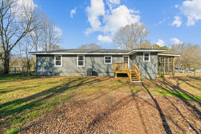 408 Regal Drive, Tunnel Hill, GA 30755