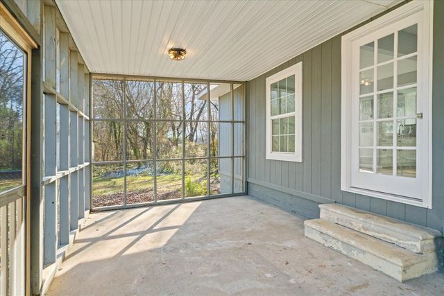 408 Regal Drive, Tunnel Hill, GA 30755