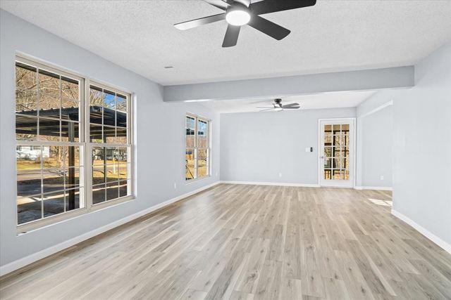 408 Regal Drive, Tunnel Hill, GA 30755