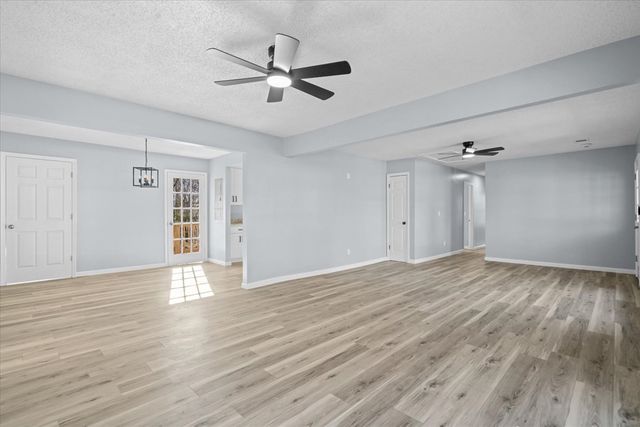 408 Regal Drive, Tunnel Hill, GA 30755