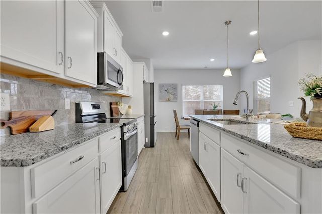 803 Dundee Way, Cartersville, GA 30121