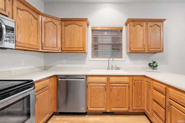 1709 Stonegate Circle, Lafayette, IN 47909
