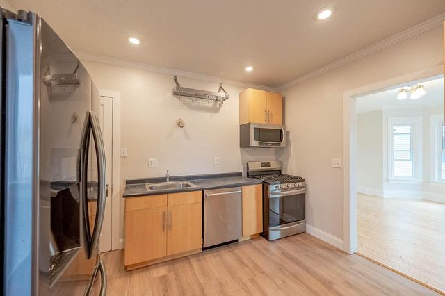 540 Hayes AVENUE, Racine, WI 53405