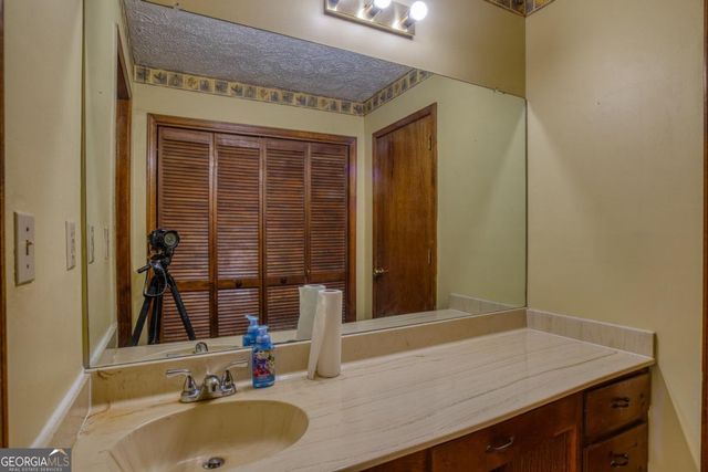 4477 Grier Drive, Snellville, GA 30039