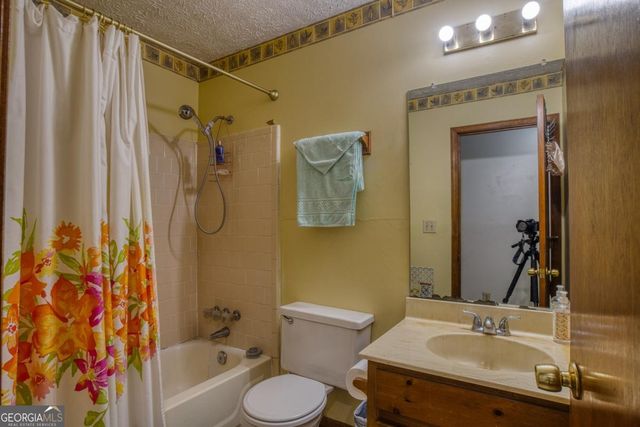 4477 Grier Drive, Snellville, GA 30039