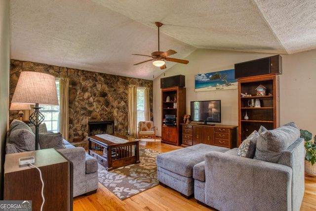 4477 Grier Drive, Snellville, GA 30039