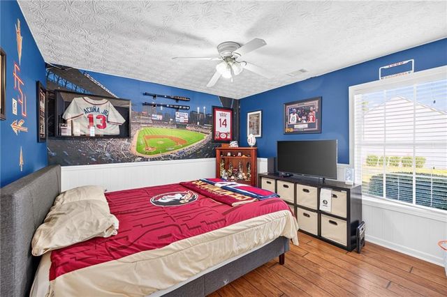 10 Lake Valley Drive, Loganville, GA 30052
