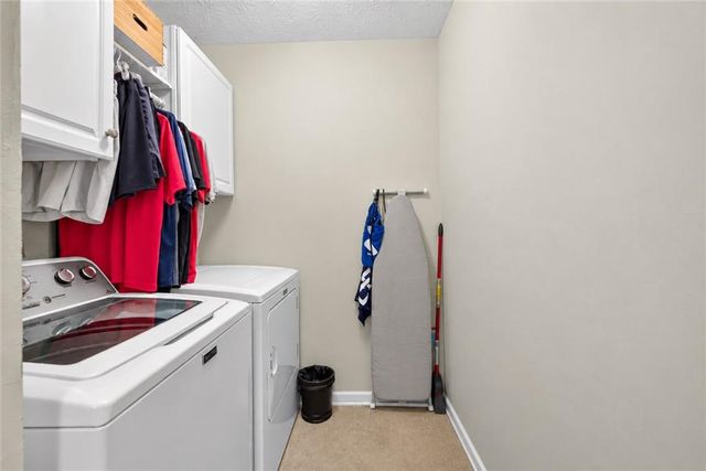 10 Lake Valley Drive, Loganville, GA 30052