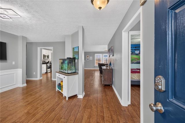 10 Lake Valley Drive, Loganville, GA 30052