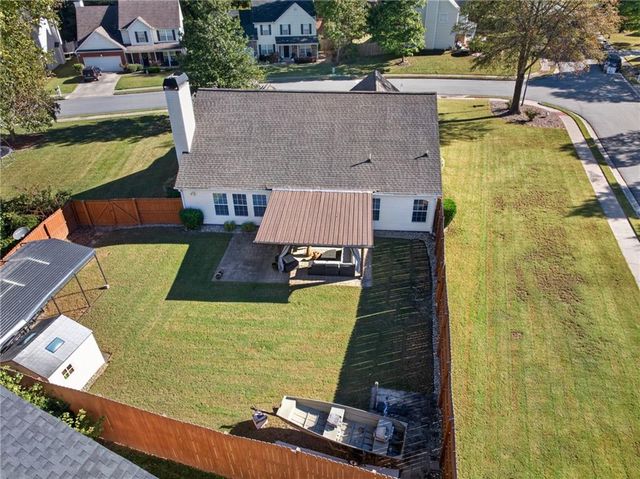 10 Lake Valley Drive, Loganville, GA 30052