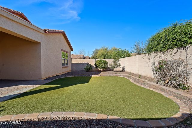 10802 W SADDLEHORN Road, Peoria, AZ 85383